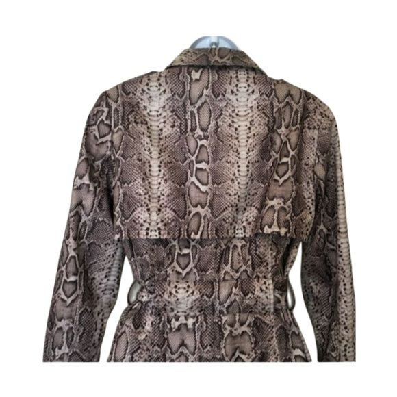 Via Spiga Python Print Short Trench Coat - Picture 6 of 10